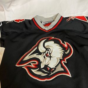 Vintage Pro Player Buffalo Sabres NHL Youth Jersey S/M Goat Head 1999-2000 READ